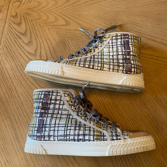 ❤️ Authentic Chanel Sneaker Metallic Tweed - Picture 7 of 10